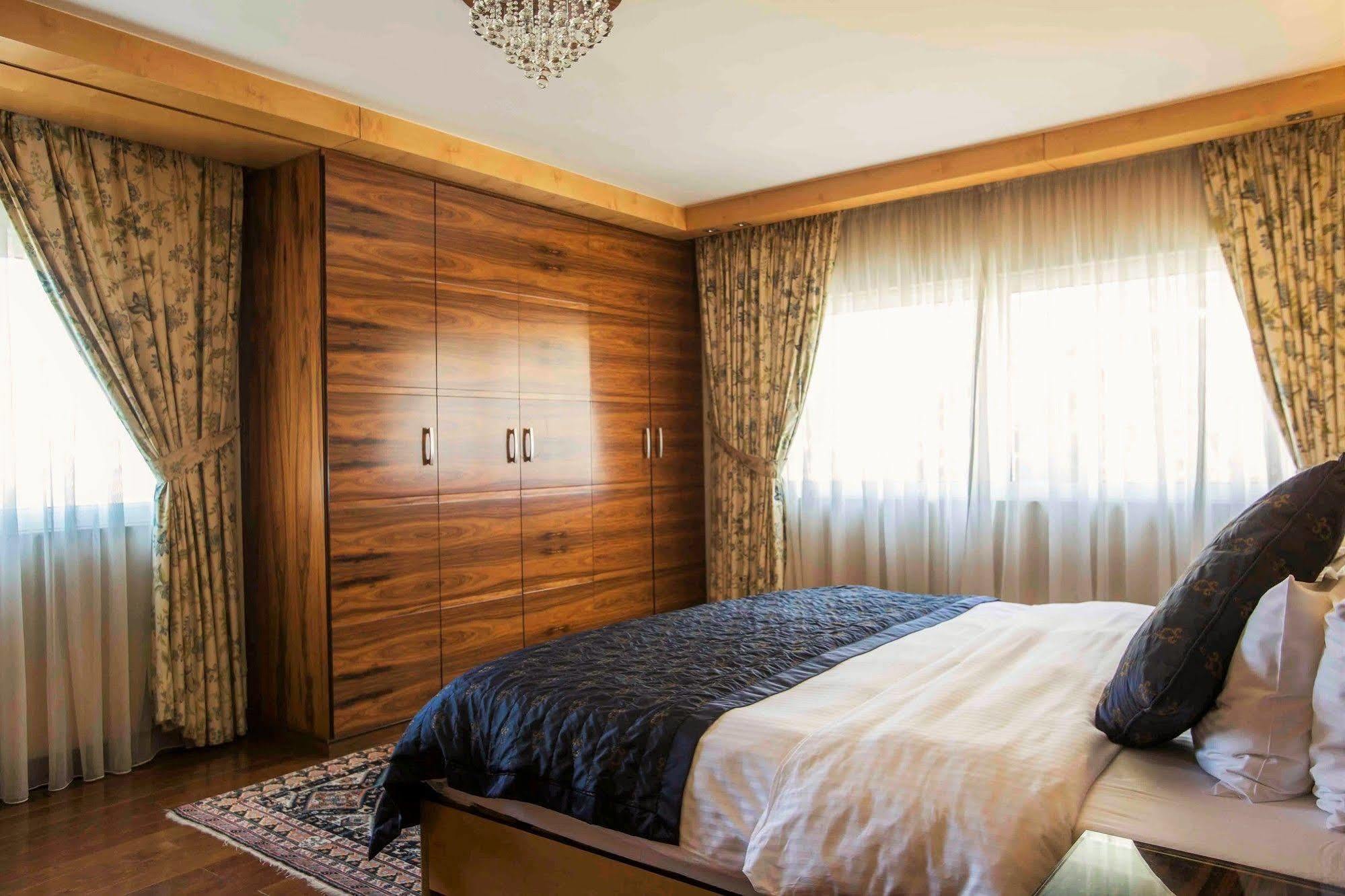 ביירות Lahoya Suites מראה חיצוני תמונה